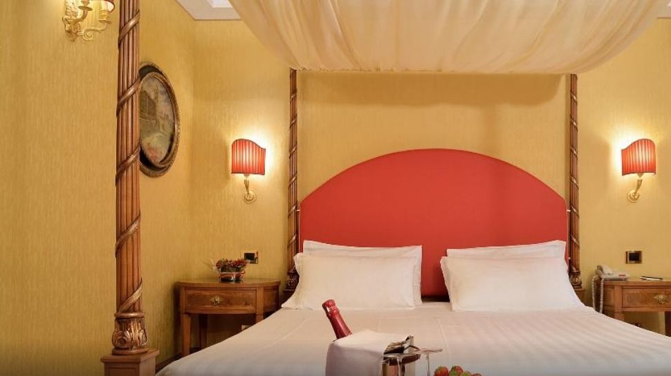 Homs Hotel 4*