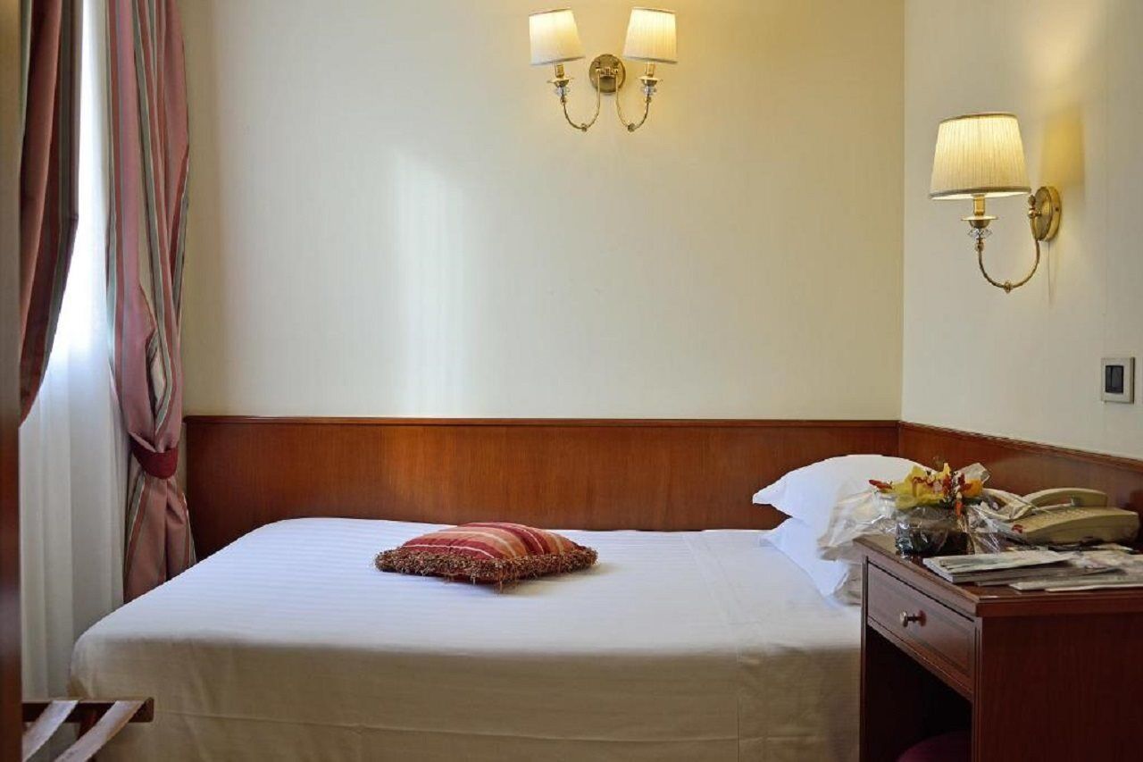 Homs 4*